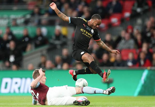 弗里克：也许亚马尔90%的过人都以被犯规告终，但他不会放弃（弗里克：亚马尔过人九成都被犯规，但他依然不放弃）