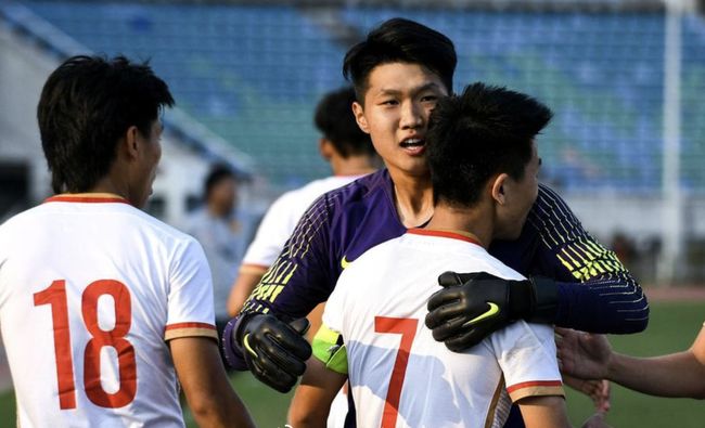 足球西甲豪门迎来连胜，状态回暖（西甲豪门重返胜轨，状态复苏）