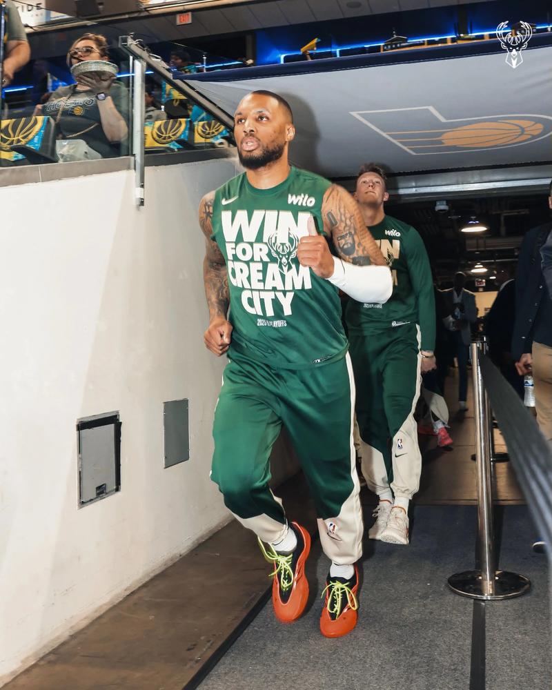 埃贝尔：努贝尔今天有一两次失误，但他依然是一名杰出的门将（埃贝尔力挺努贝尔：今日虽有一两次失误，仍是杰出门将）