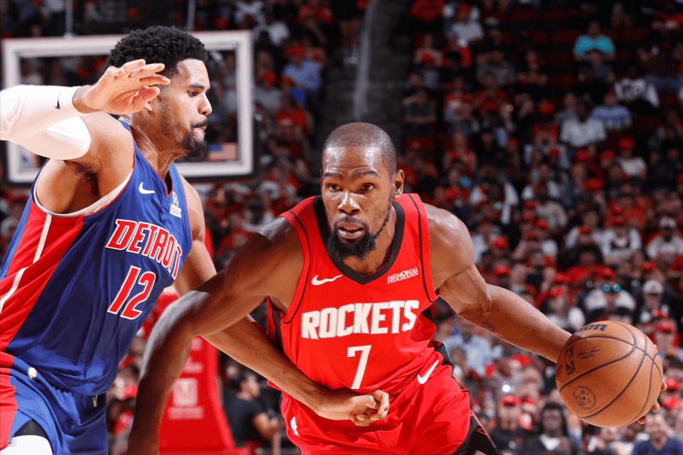 孔帕尼：阿方索一定会强势回归，很高兴他能为本赛季提供帮助（孔帕尼：阿方索必将强势归来，我很高兴他能助力本赛季）