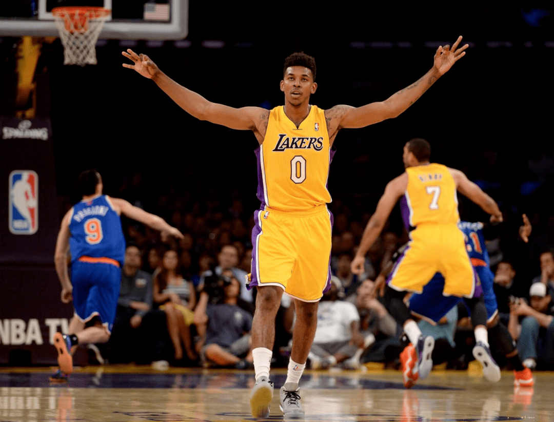 世界杯小组赛H组赛程：乌拉圭vs西班牙北京时间6月27日8点（世界杯H组赛程：乌拉圭对阵西班牙，北京时间6月27日8点开球）