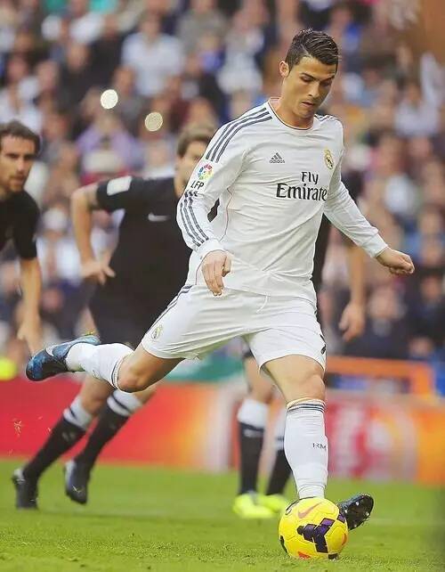 巴黎圣日耳曼内马尔助攻姆巴佩得分